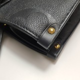 Louis Vuitton(LV) OnTheGo Tote Monogram Empreinte Giant MM — thumbnail 13