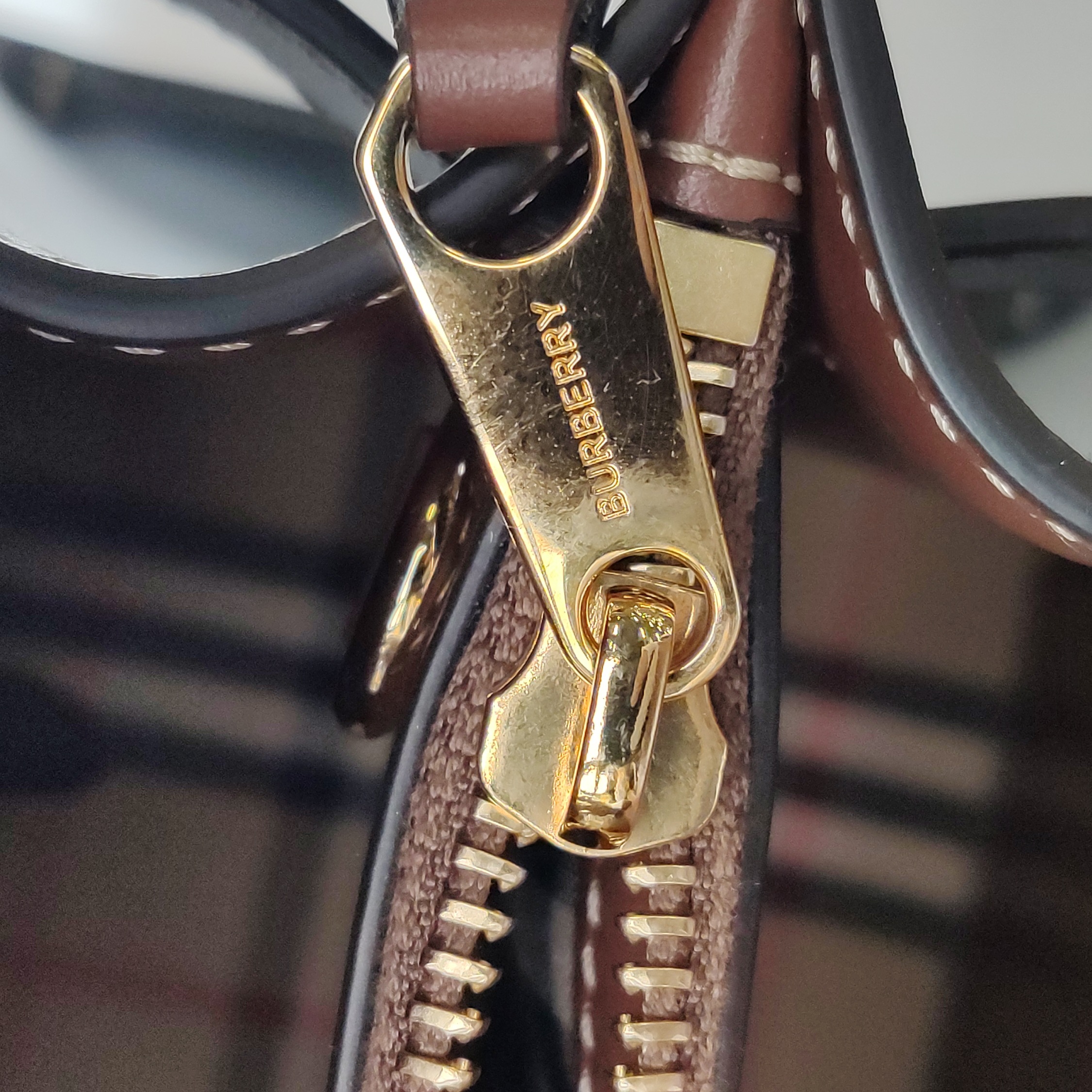 Burberry Title Two Handle Tote Leather with Vintage Check Canvas Small — photo 9 of 16