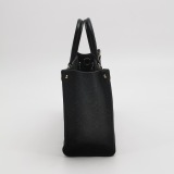 Louis Vuitton(LV) OnTheGo Tote Monogram Empreinte Giant PM — thumbnail 5