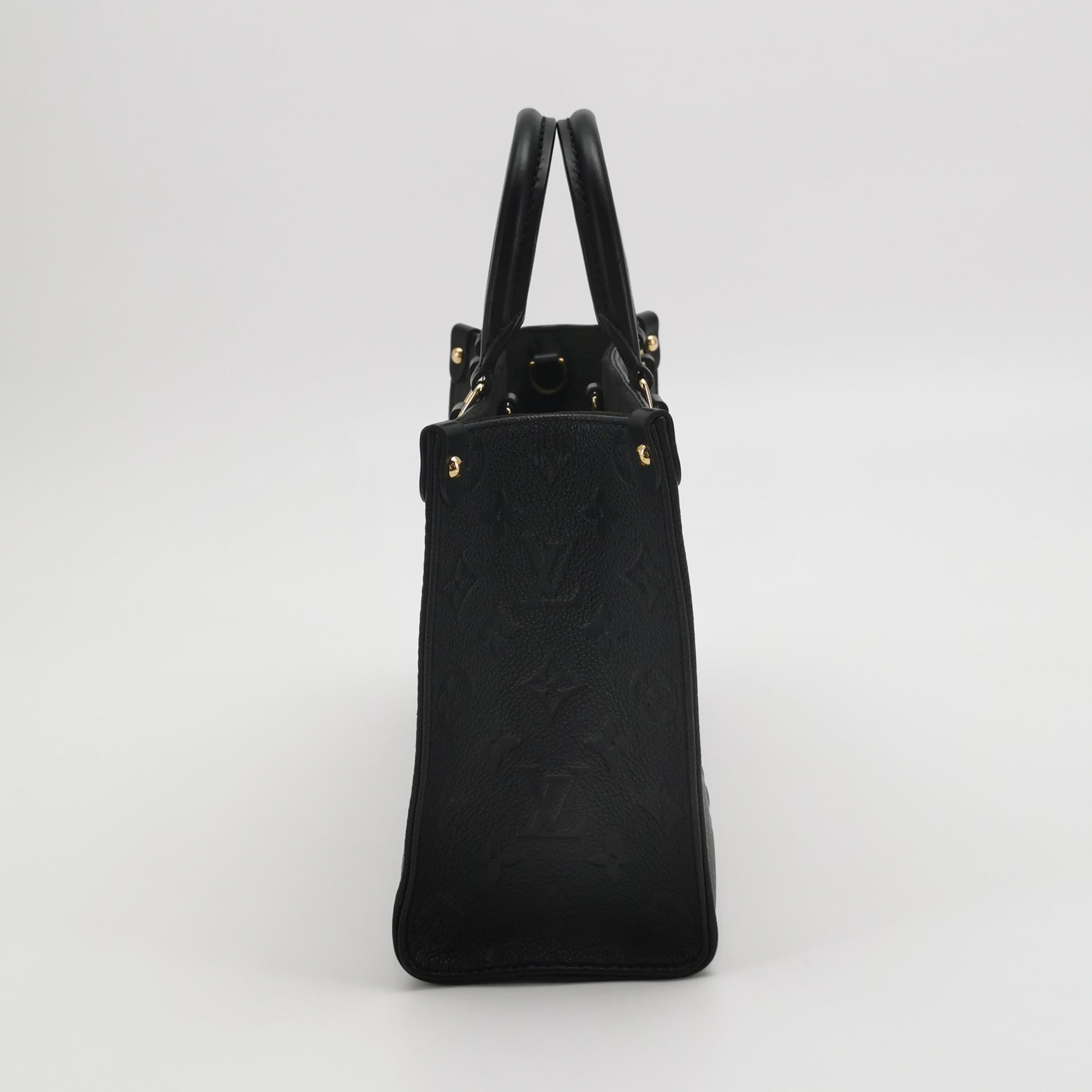 Louis Vuitton(LV) OnTheGo Tote Monogram Empreinte Giant PM — photo 4 of 13