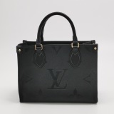 Louis Vuitton(LV) OnTheGo Tote Monogram Empreinte Giant PM — thumbnail 3