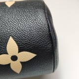 Louis Vuitton(LV) Papillon Handbag Bicolor Monogram Empreinte Giant BB — thumbnail 9