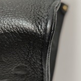 Louis Vuitton(LV) OnTheGo Tote Monogram Empreinte Giant PM — thumbnail 12