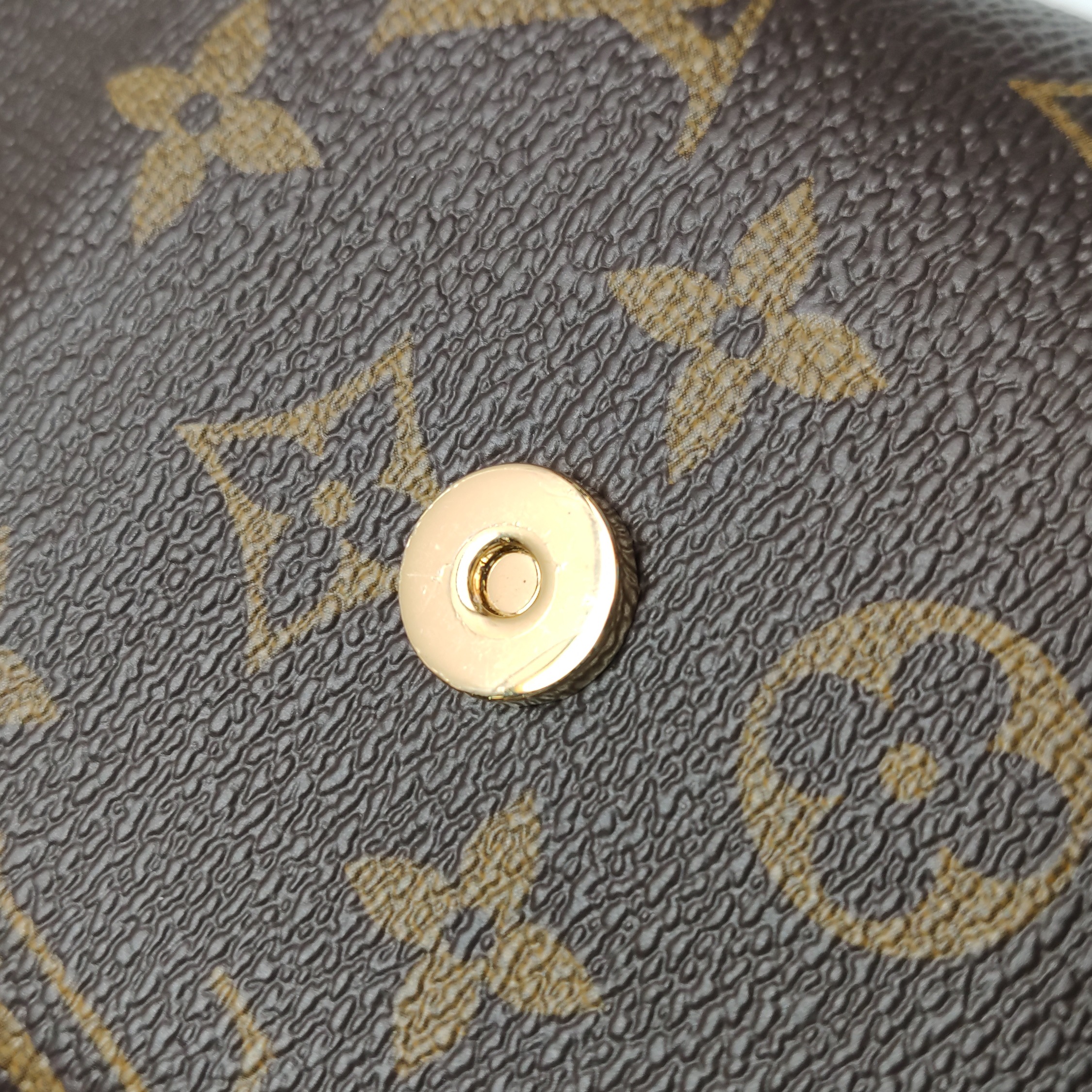 Louis Vuitton(LV) Fold Me Pouch Monogram Canvas — photo 9 of 15