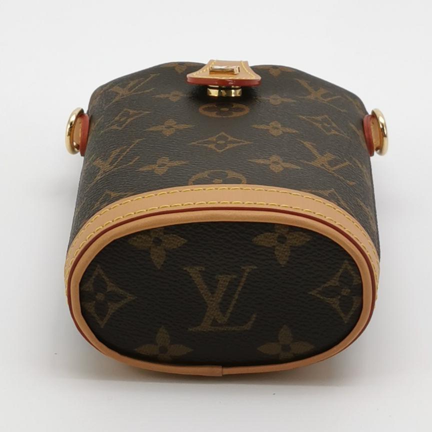 Louis Vuitton(LV) Fold Me Pouch Monogram Canvas — photo 6 of 14