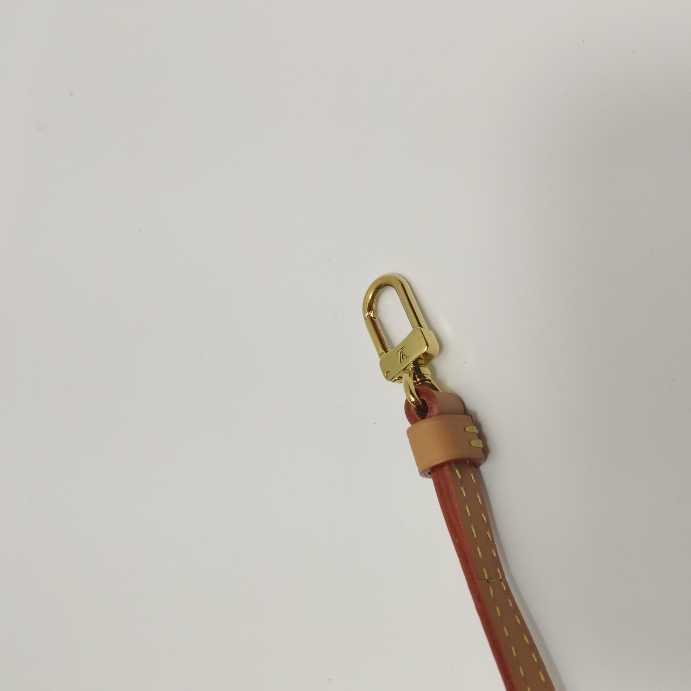 Louis Vuitton(LV) Fold Me Pouch Monogram Canvas — photo 14 of 14