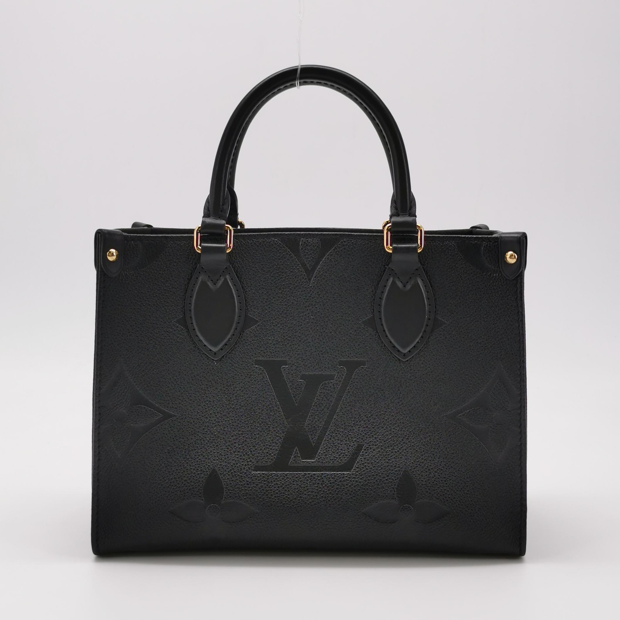 Louis Vuitton(LV) OnTheGo Tote Monogram Empreinte Giant PM — photo 3 of 16