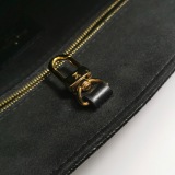 Louis Vuitton(LV) OnTheGo Tote Monogram Empreinte Giant PM — thumbnail 9