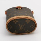 Louis Vuitton(LV) Fold Me Pouch Monogram Canvas — thumbnail 6