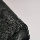 Louis Vuitton(LV) OnTheGo Tote Monogram Empreinte Giant PM — thumbnail 12