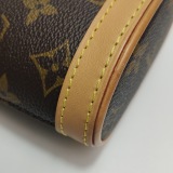 Louis Vuitton(LV) Fold Me Pouch Monogram Canvas — thumbnail 15