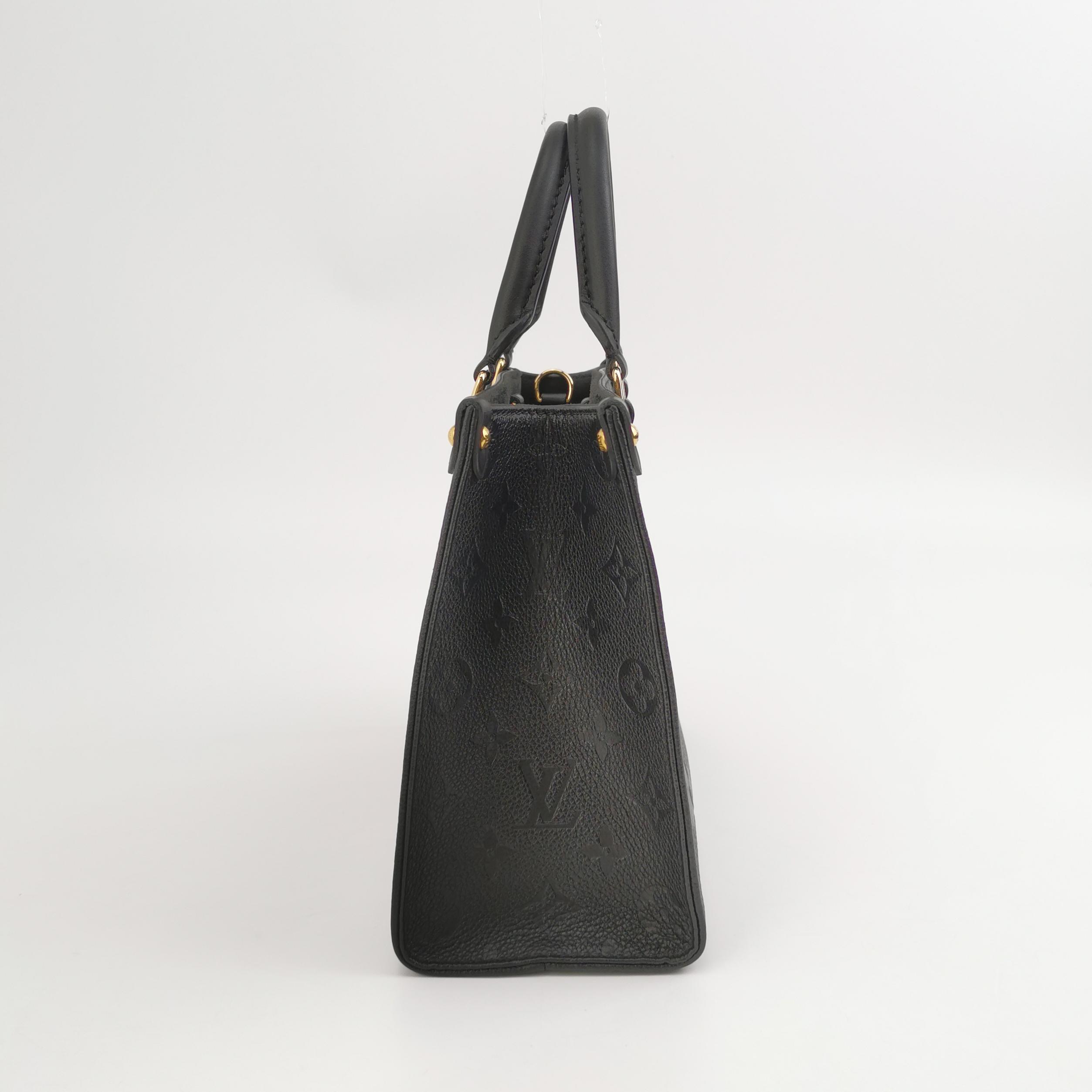Louis Vuitton(LV) OnTheGo Tote Monogram Empreinte Giant PM — photo 4 of 14