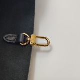 Louis Vuitton(LV) OnTheGo Tote Monogram Empreinte Giant PM — thumbnail 9