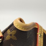 Louis Vuitton(LV) Fold Me Pouch Monogram Canvas — thumbnail 12