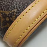 Louis Vuitton(LV) Fold Me Pouch Monogram Canvas — thumbnail 11