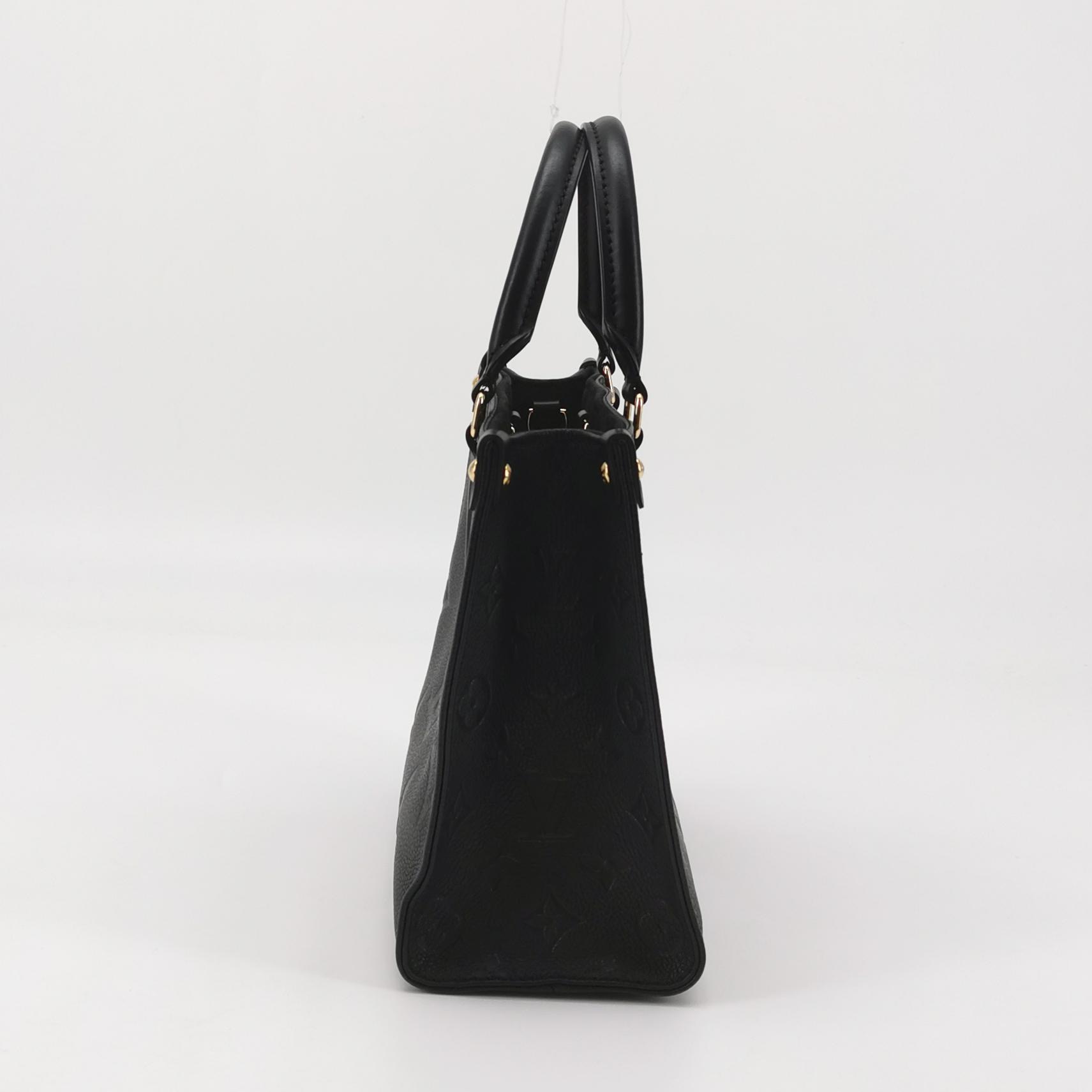 Louis Vuitton(LV) OnTheGo Tote Monogram Empreinte Giant PM — photo 5 of 14