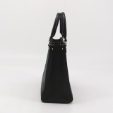 Louis Vuitton(LV) OnTheGo Tote Monogram Empreinte Giant PM — thumbnail 5