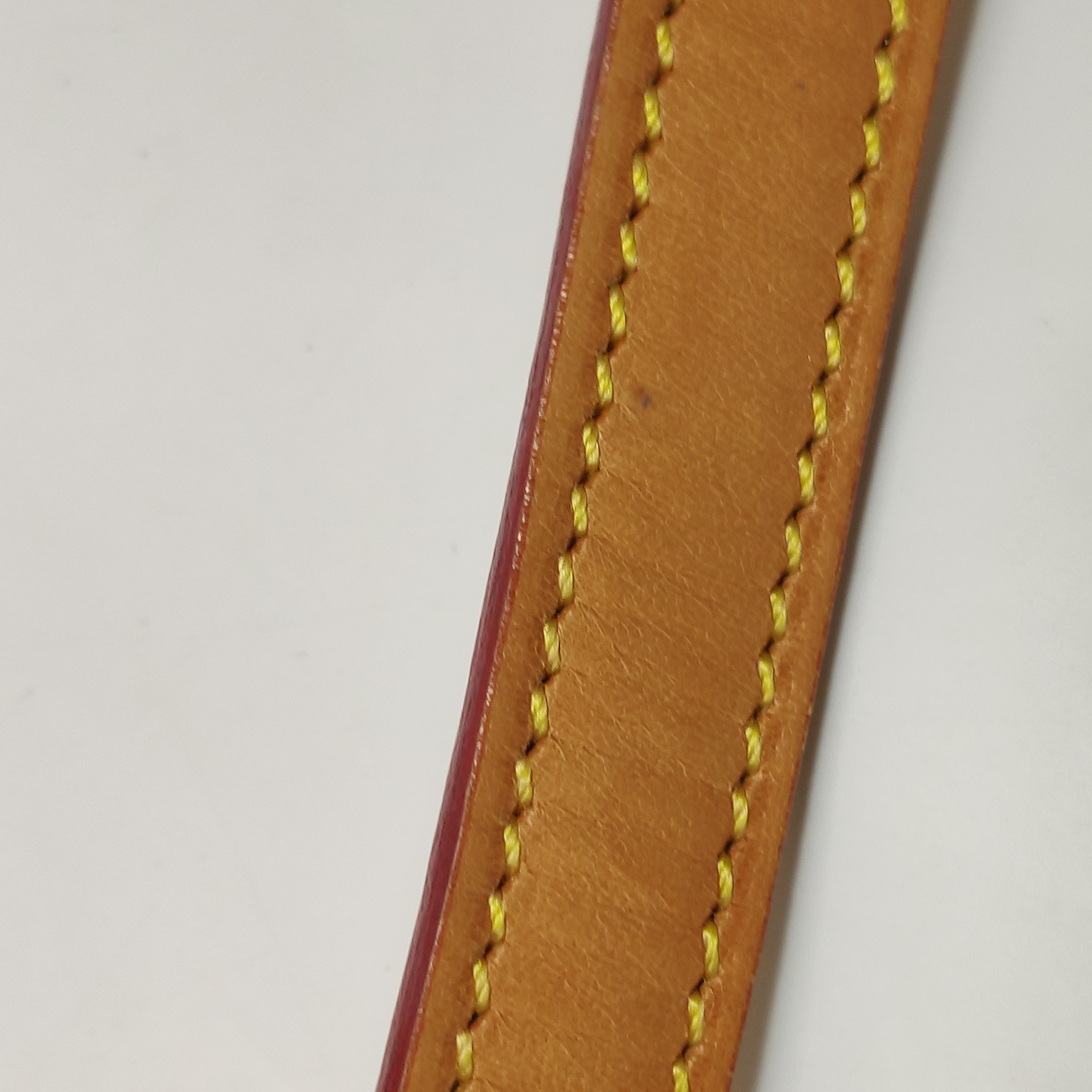 Louis Vuitton(LV) Fold Me Pouch Monogram Canvas — photo 16 of 16