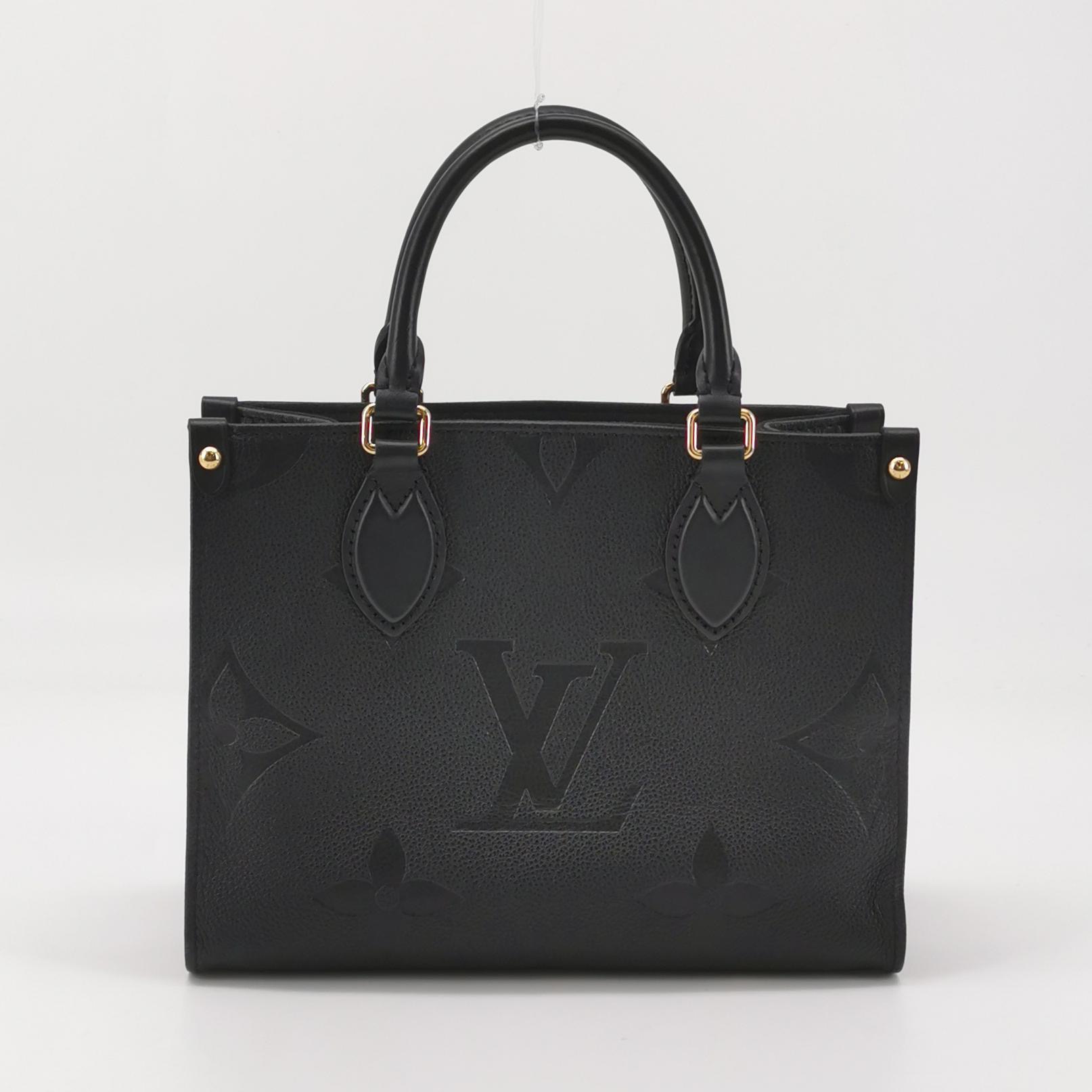 Louis Vuitton(LV) OnTheGo Tote Monogram Empreinte Giant PM — photo 3 of 14