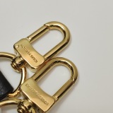 Louis Vuitton(LV) OnTheGo Tote Monogram Empreinte Giant PM — thumbnail 12
