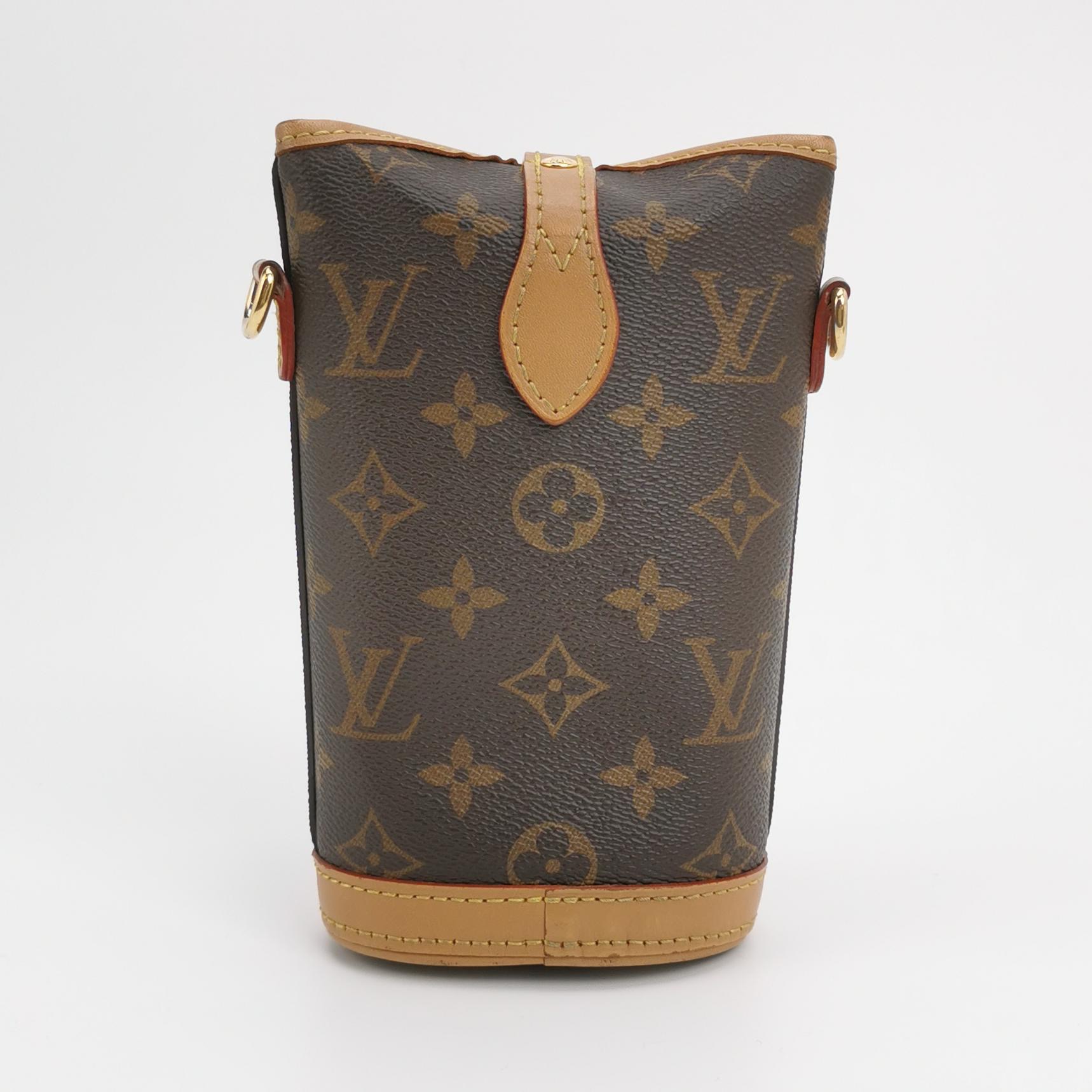 Louis Vuitton(LV) Fold Me Pouch Monogram Canvas — photo 3 of 18