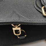 Louis Vuitton(LV) OnTheGo Tote Monogram Empreinte Giant PM — thumbnail 11