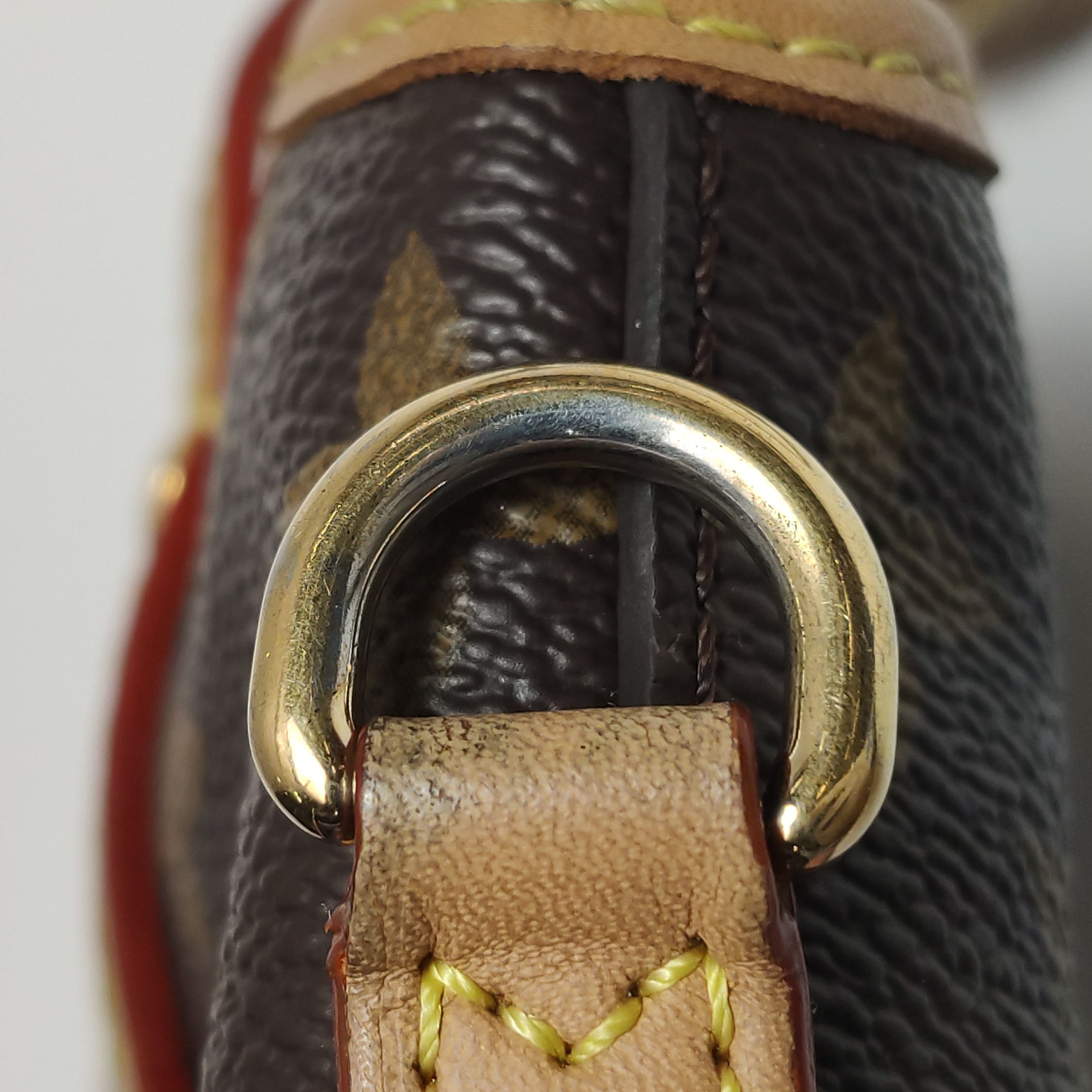 Louis Vuitton(LV) Fold Me Pouch Monogram Canvas — photo 10 of 18
