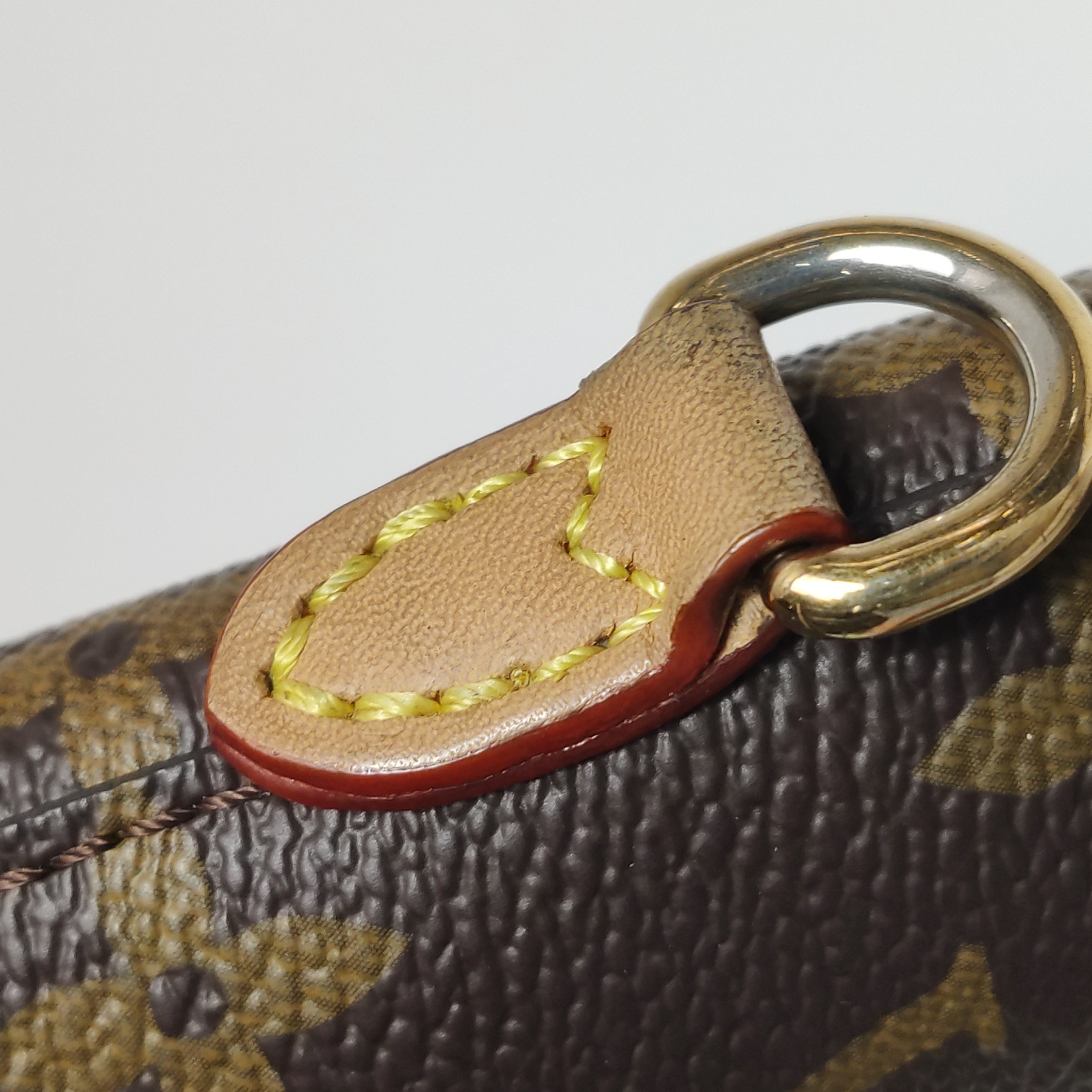 Louis Vuitton(LV) Fold Me Pouch Monogram Canvas — photo 14 of 18