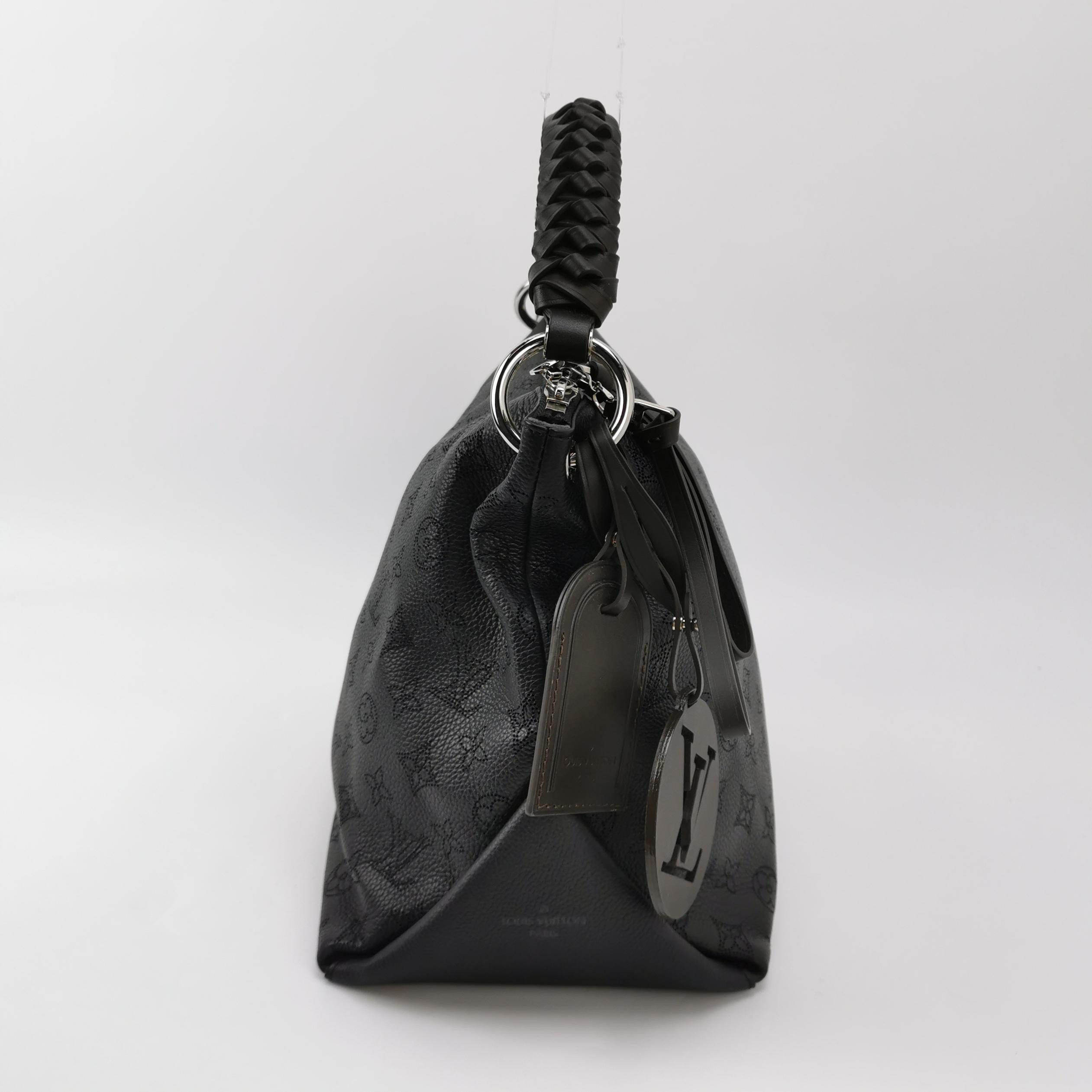 Louis Vuitton(LV) Braided Handle Beaubourg Hobo Mahina Leather MM — photo 3 of 18