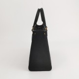 Louis Vuitton(LV) OnTheGo Tote Monogram Empreinte Giant PM — thumbnail 4