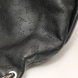 Louis Vuitton(LV) Braided Handle Beaubourg Hobo Mahina Leather MM — thumbnail 8