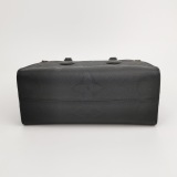 Louis Vuitton(LV) OnTheGo Tote Monogram Empreinte Giant PM — thumbnail 6