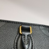 Louis Vuitton(LV) OnTheGo Tote Monogram Empreinte Giant PM — thumbnail 11
