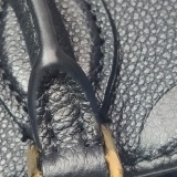 Louis Vuitton(LV) OnTheGo Tote Monogram Empreinte Giant BB — thumbnail 14