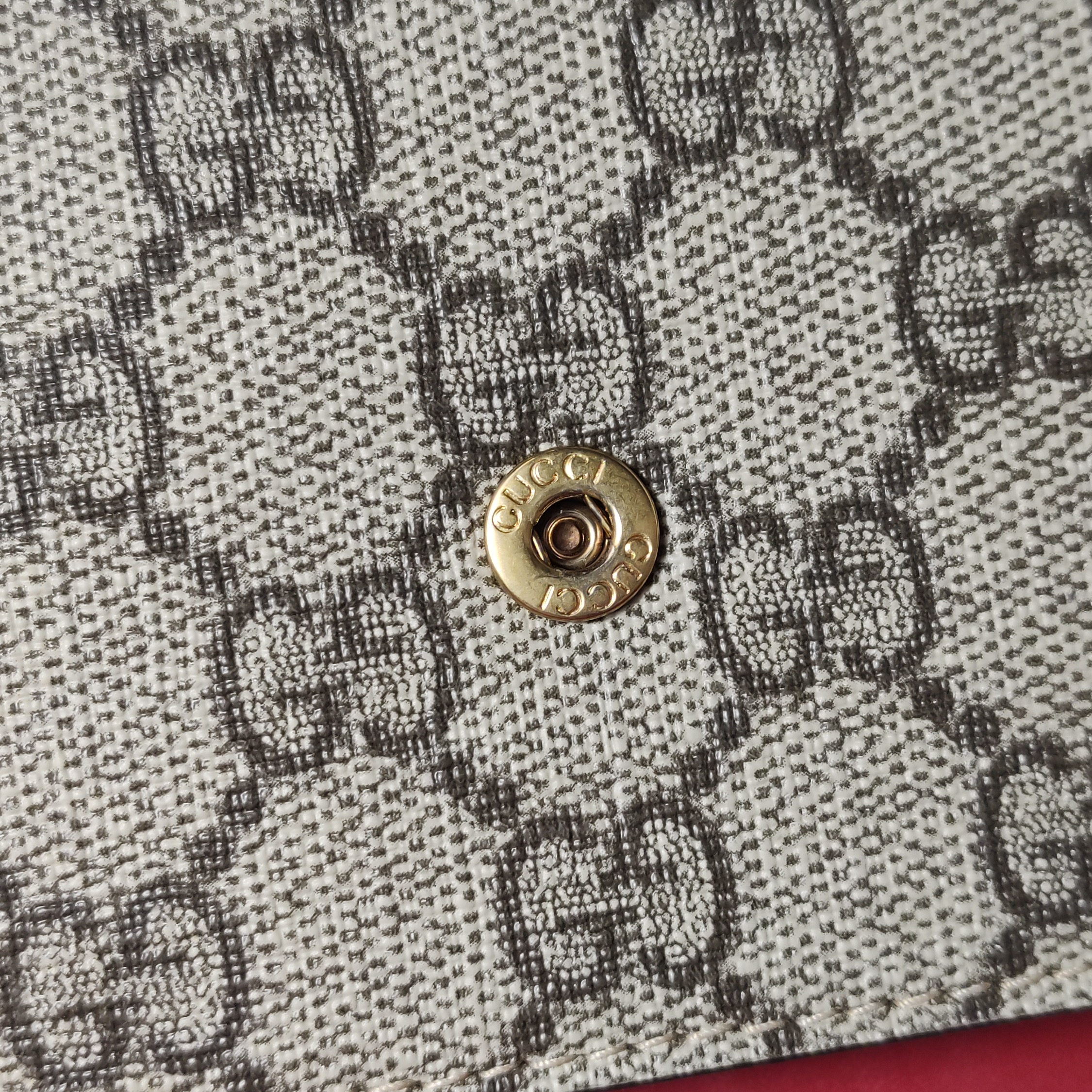 Gucci Cherries Wallet on Chain GG Coated Canvas Mini — photo 13 of 19