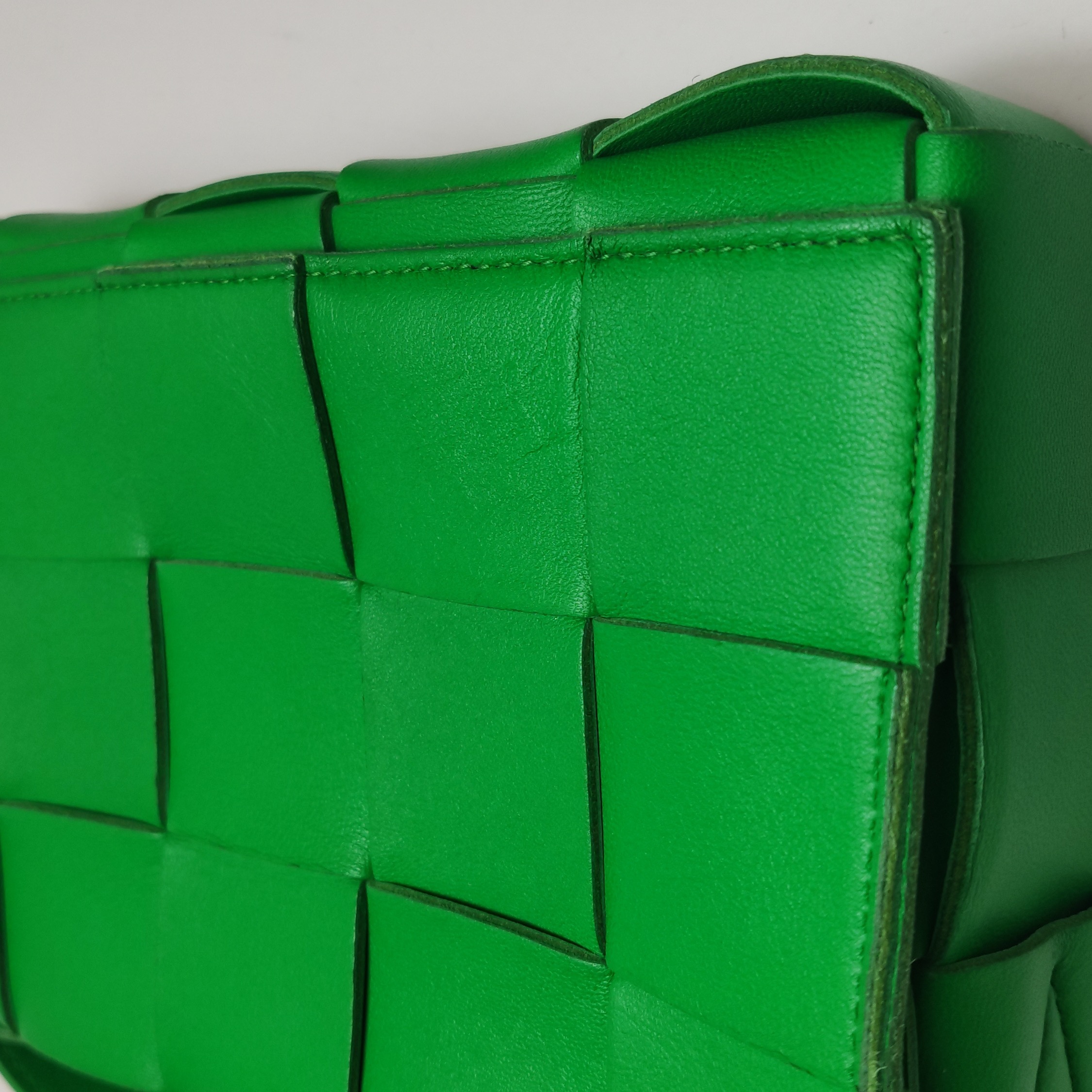 Bottega Veneta Cassette Crossbody Bag Maxi Intrecciato Grained Leather — photo 12 of 14