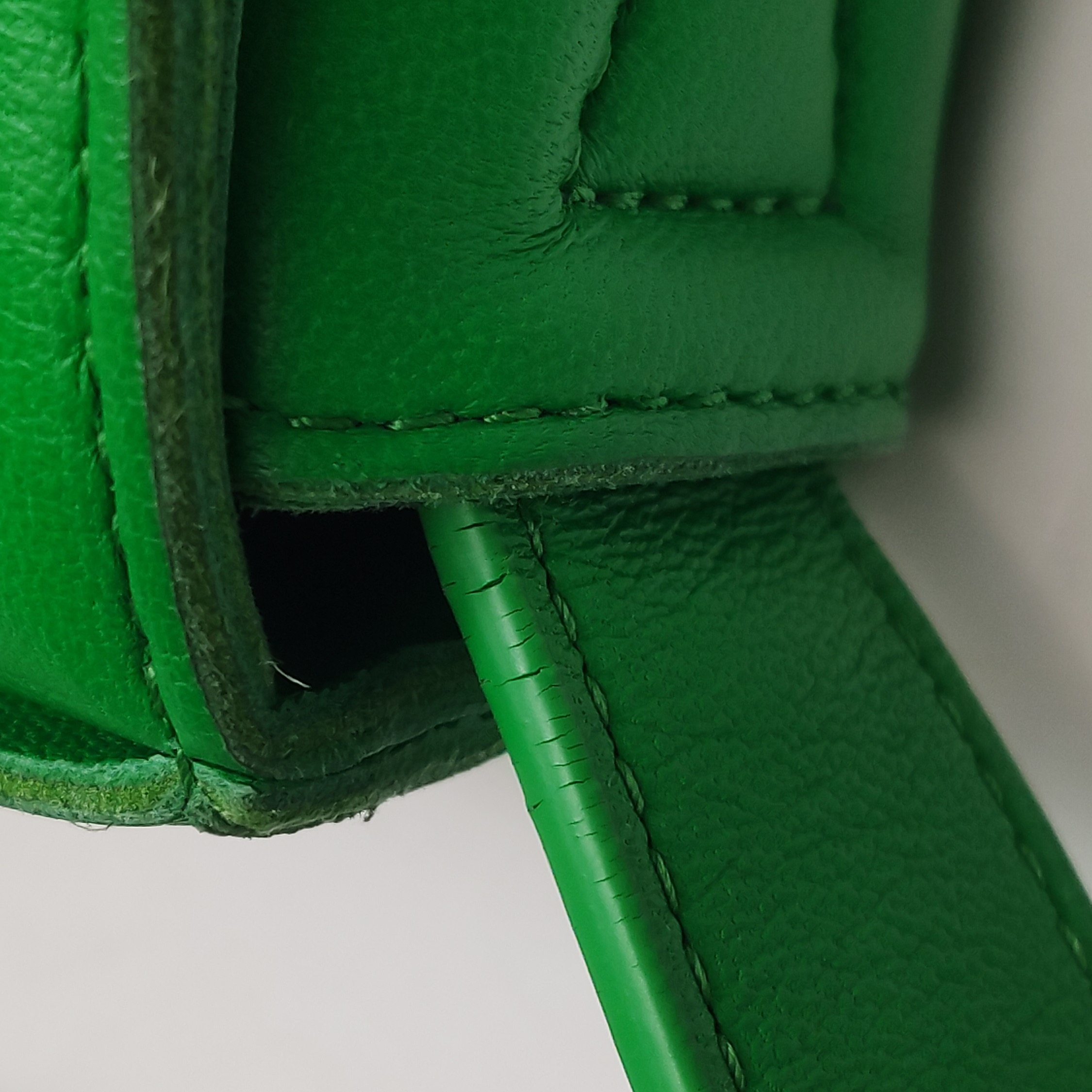 Bottega Veneta Cassette Crossbody Bag Maxi Intrecciato Grained Leather — photo 8 of 14