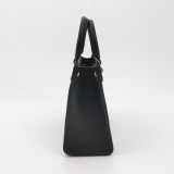 Louis Vuitton(LV) OnTheGo Tote Monogram Empreinte Giant BB — thumbnail 4