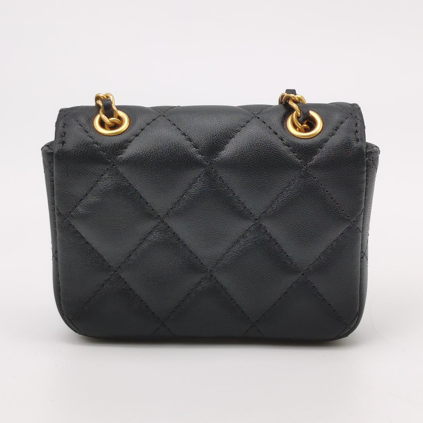 Chanel Coco de Toi Heart Belt Bag Quilted Lambskin Mini — photo 5 of 13