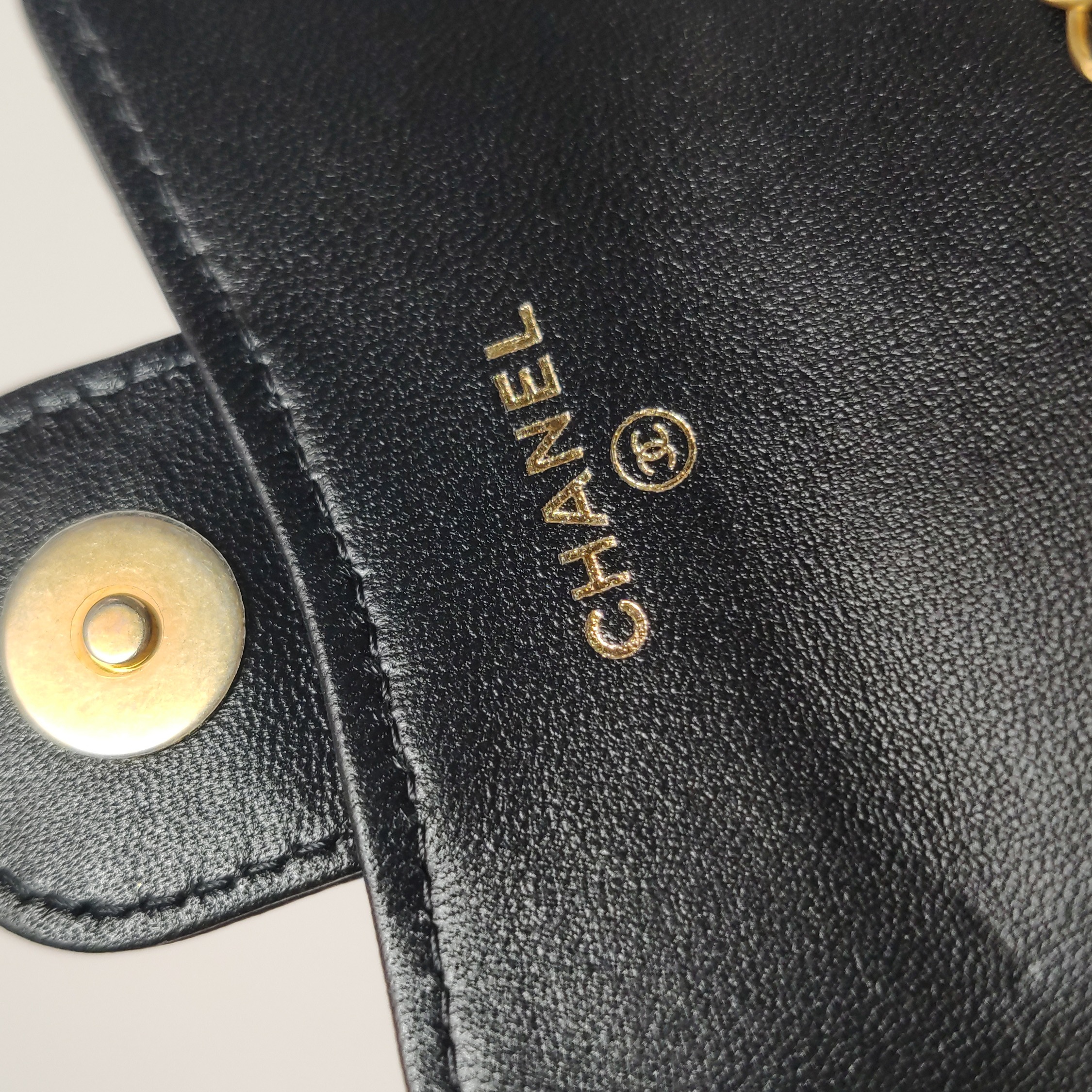 Chanel Coco de Toi Heart Belt Bag Quilted Lambskin Mini — photo 13 of 13
