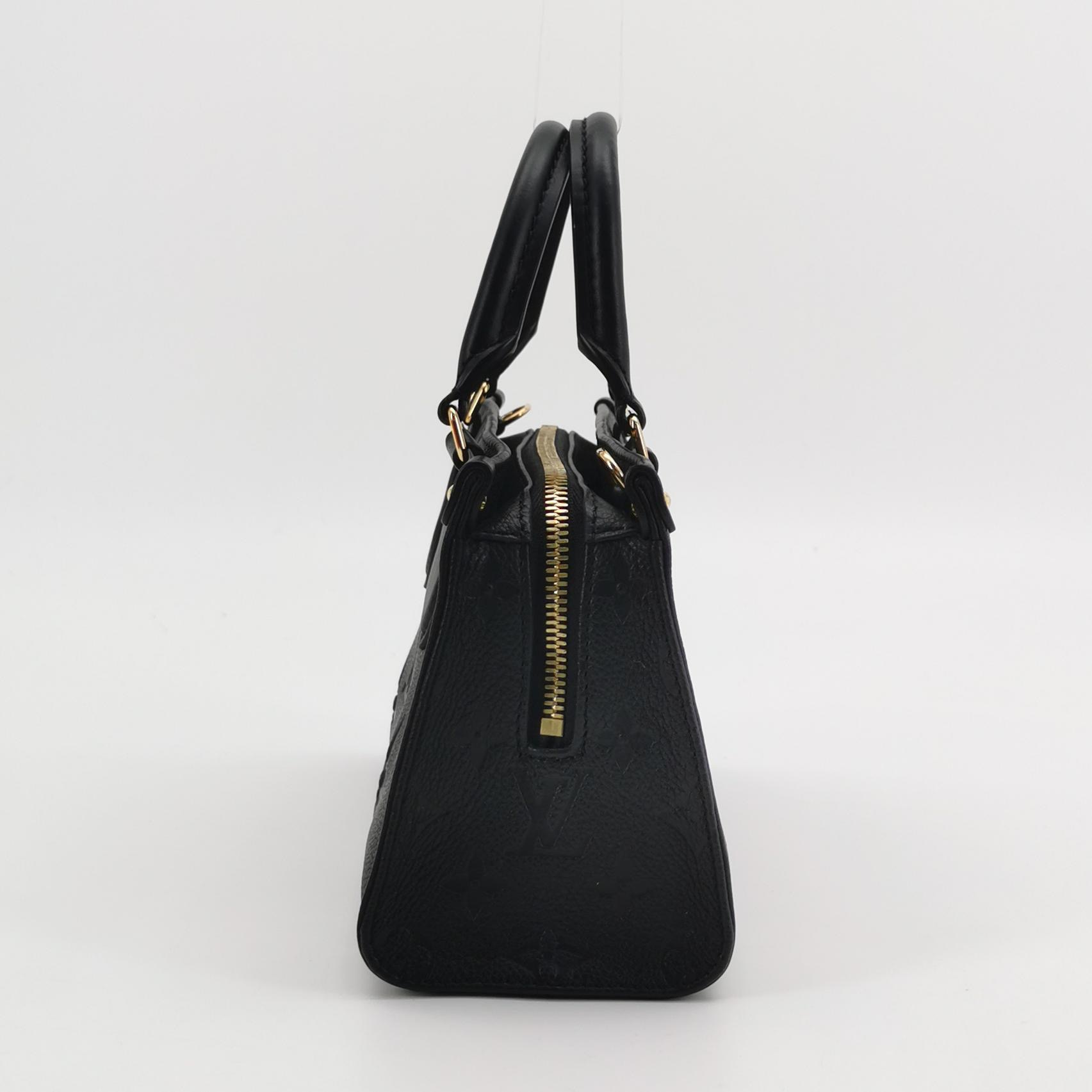 Louis Vuitton(LV) OnTheGo Tote Monogram Empreinte Giant East West — photo 5 of 14
