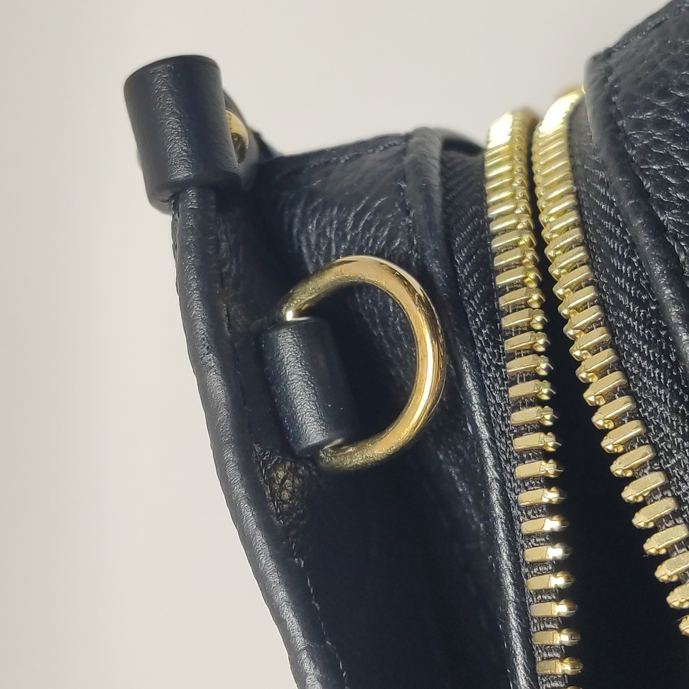 Louis Vuitton(LV) OnTheGo Tote Monogram Empreinte Giant East West — photo 12 of 14