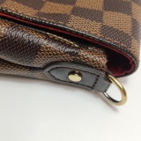 Louis Vuitton(LV) Favorite Handbag Damier MM — thumbnail 13