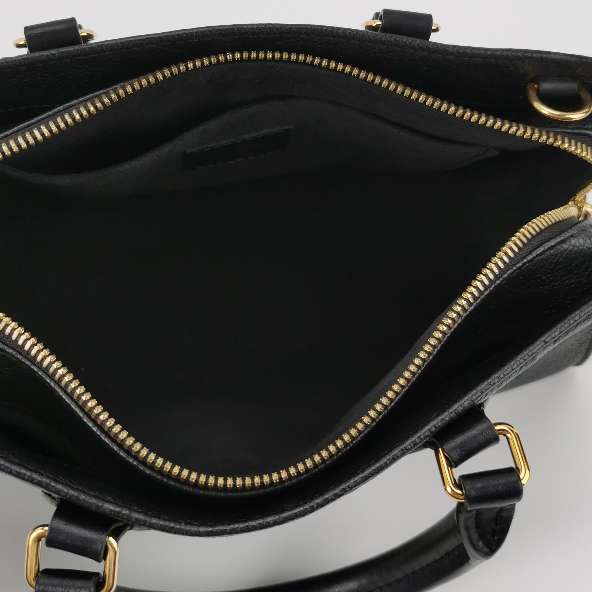 Louis Vuitton(LV) OnTheGo Tote Monogram Empreinte Giant East West — photo 7 of 15