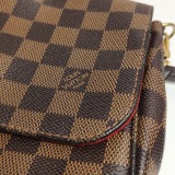 Louis Vuitton(LV) Favorite Handbag Damier MM — thumbnail 18