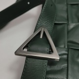 Bottega Veneta Cassette Crossbody Bag Maxi Intrecciato Leather — thumbnail 10