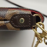 Louis Vuitton(LV) Favorite Handbag Damier MM — thumbnail 12