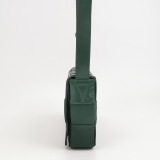 Bottega Veneta Cassette Crossbody Bag Maxi Intrecciato Leather — thumbnail 4