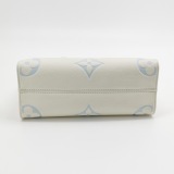 Louis Vuitton(LV) OnTheGo Tote Bicolor Monogram Empreinte Giant PM — thumbnail 6