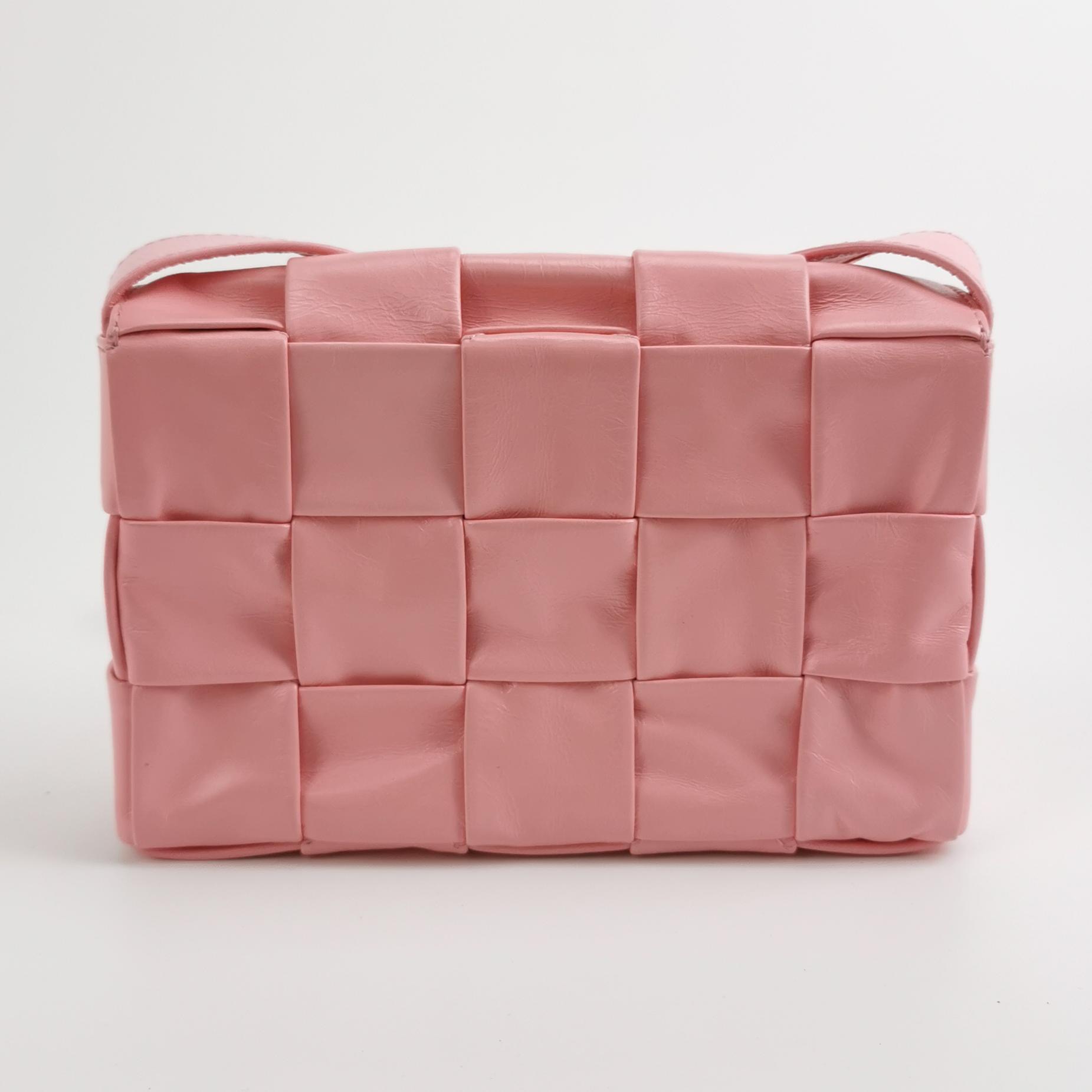 Bottega Veneta Cassette Crossbody Bag Maxi Intrecciato Leather Small — photo 3 of 16